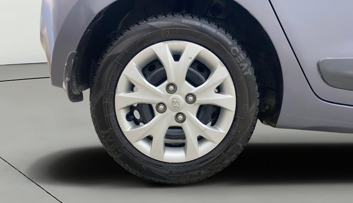 2014 Hyundai Grand i10 SPORTZ 1.2 KAPPA VTVT, Petrol, Manual, 28,456 km, Right Rear Wheel