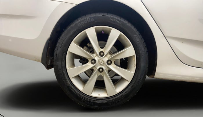 2013 Hyundai Verna FLUIDIC 1.6 VTVT SX, Petrol, Manual, 56,080 km, Right Rear Wheel