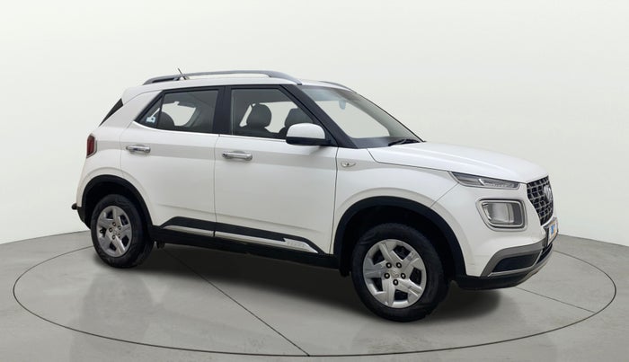2021 Hyundai VENUE S 1.2, Petrol, Manual, 75,879 km, Right Front Diagonal
