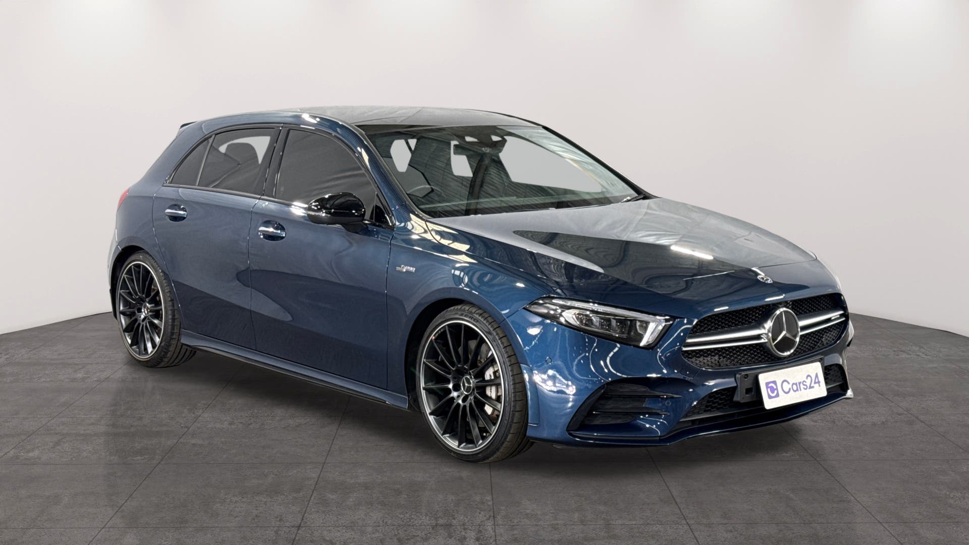 Mercedes-amg A35 image