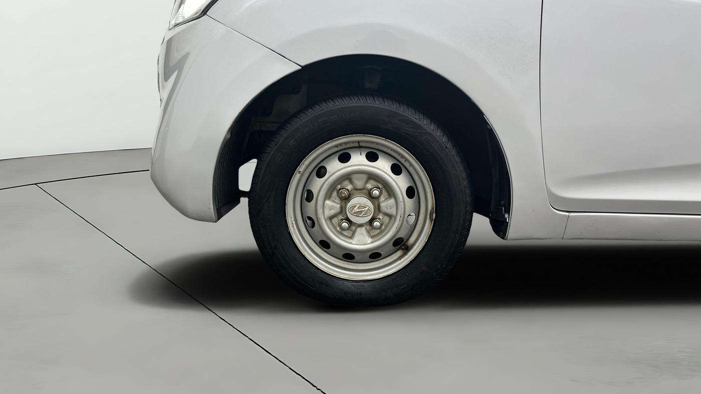 2015 Hyundai Eon D-LITE+, Petrol, Manual, 76,595 km, Left Front Wheel