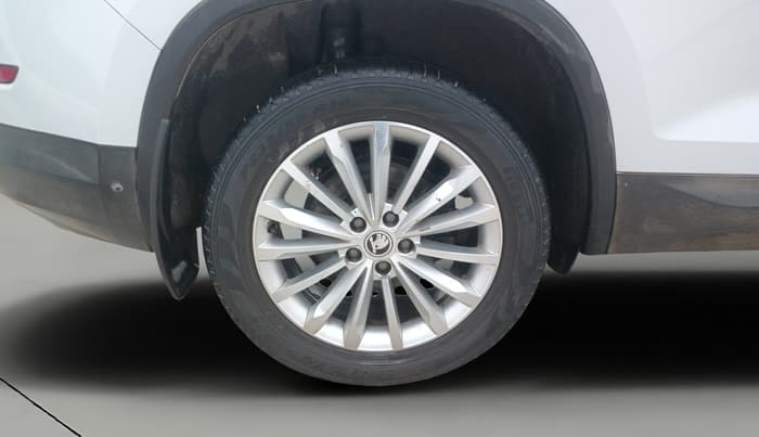 2017 Skoda Kodiaq STYLE 2.0 TDI 4X4 AT, Diesel, Automatic, 1,00,397 km, Right Rear Wheel