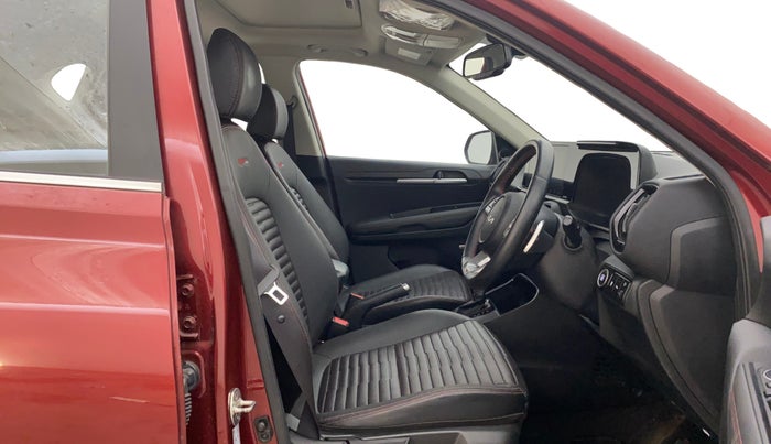 2021 KIA SONET GTX PLUS 1.0 DCT, Petrol, Automatic, 35,600 km, Right Side Front Door Cabin