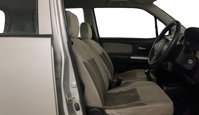 2014 Maruti Wagon R 1.0 VXI, Petrol, Manual, 48,418 km, Right Side Front Door Cabin