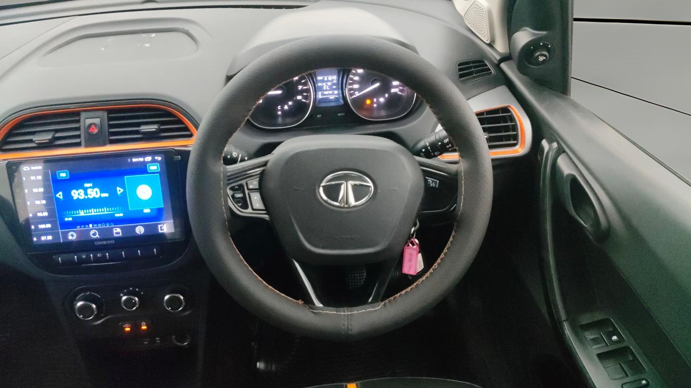 2018 Tata TIAGO NRG PETROL, Petrol, Manual, 61,541 km, Steering Wheel Close Up