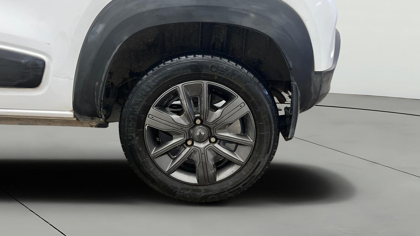 2021 Renault Kwid CLIMBER 1.0 AMT (O), Petrol, Automatic, 31,560 km, Left Rear Wheel