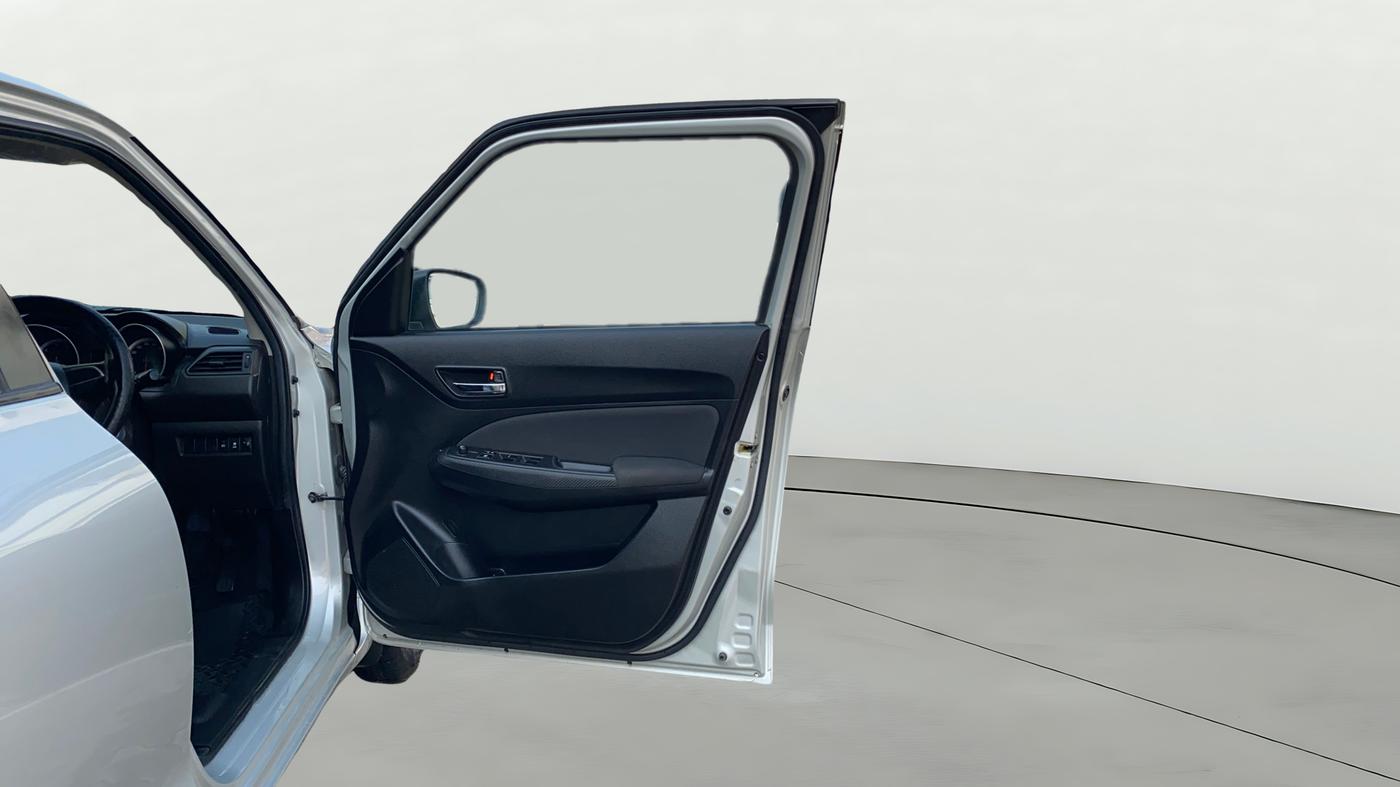 2023 Maruti Swift VXI, Petrol, Manual, 29,627 km, RHS Front Door