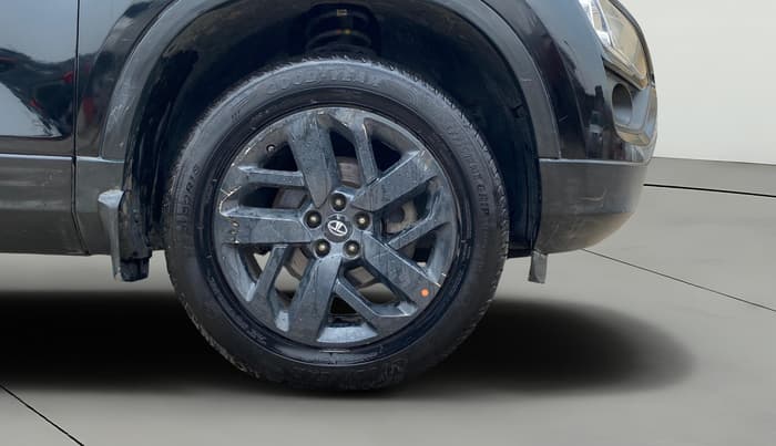 2022 Tata Safari XT PLUS, Diesel, Manual, 77,215 km, Right Front Wheel