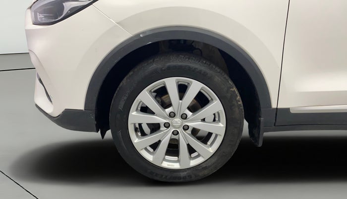 2022 MG ASTOR SMART EX 1.5 MT, Petrol, Manual, 21,920 km, Left Front Wheel