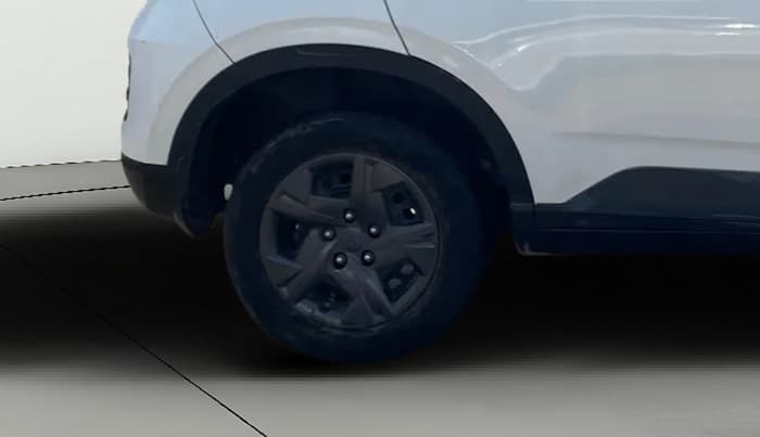 2023 Hyundai VENUE S(O) 1.2, Petrol, Manual, 33,271 km, Right Rear Wheel