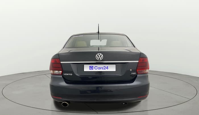 2016 Volkswagen Vento HIGHLINE PLUS 1.2 AT 16 ALLOY, Petrol, Automatic, 81,688 km, Back/Rear