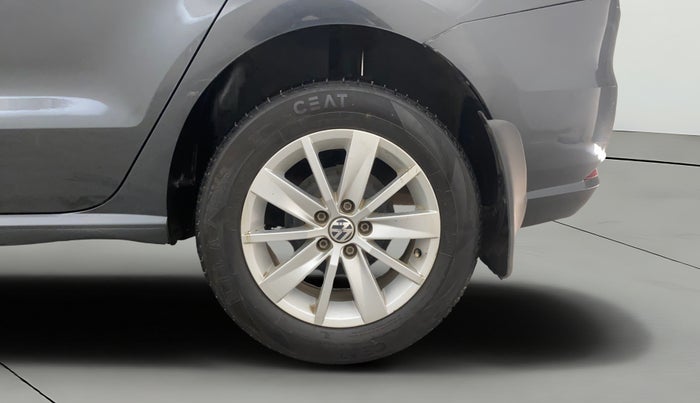 2017 Volkswagen Ameo HIGHLINE PLUS 1.5L AT 16 ALLOY, Diesel, Automatic, 84,772 km, Left Rear Wheel