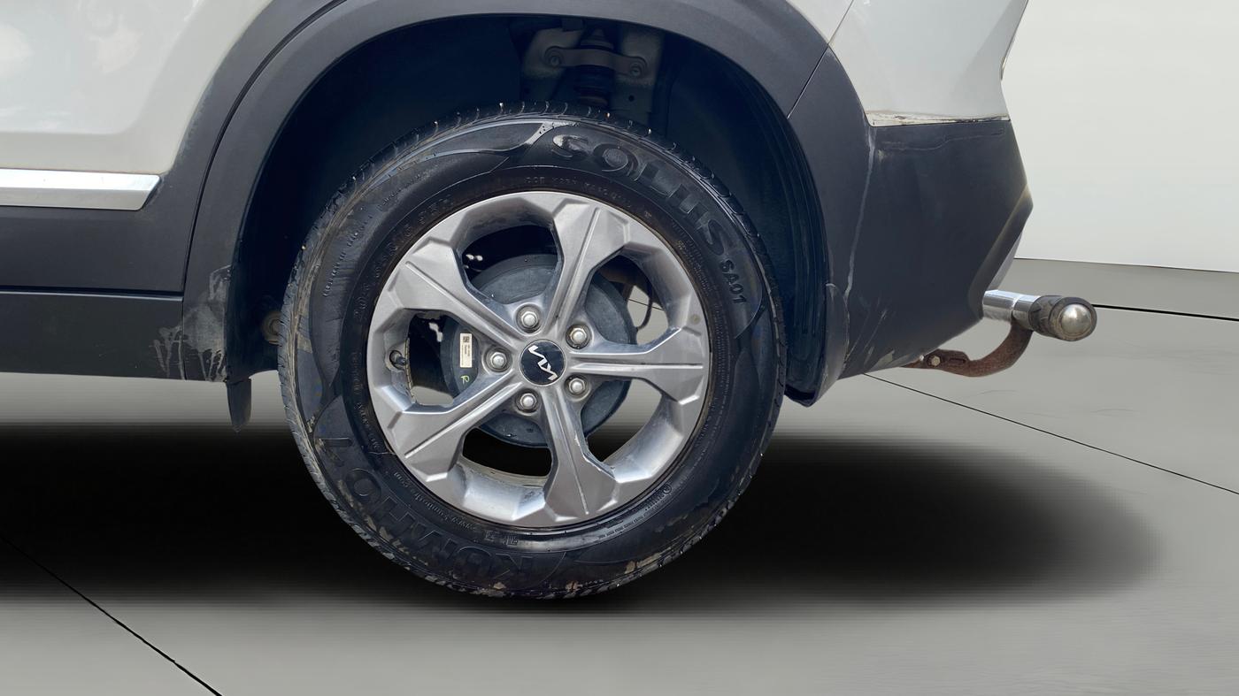 2021 KIA SELTOS HTK PLUS 1.5, Petrol, Manual, 2,323 km, Left Rear Wheel