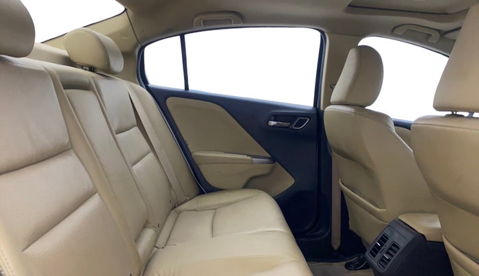 2017 Honda City 1.5L I-VTEC ZX CVT, Petrol, Automatic, 1,19,914 km, Right Side Rear Door Cabin