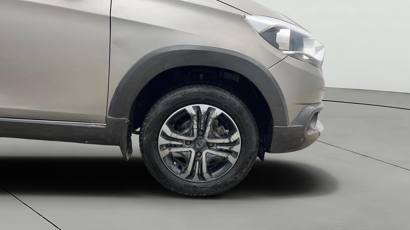 2018 Tata TIAGO NRG PETROL, Petrol, Manual, 98,734 km, Right Front Wheel