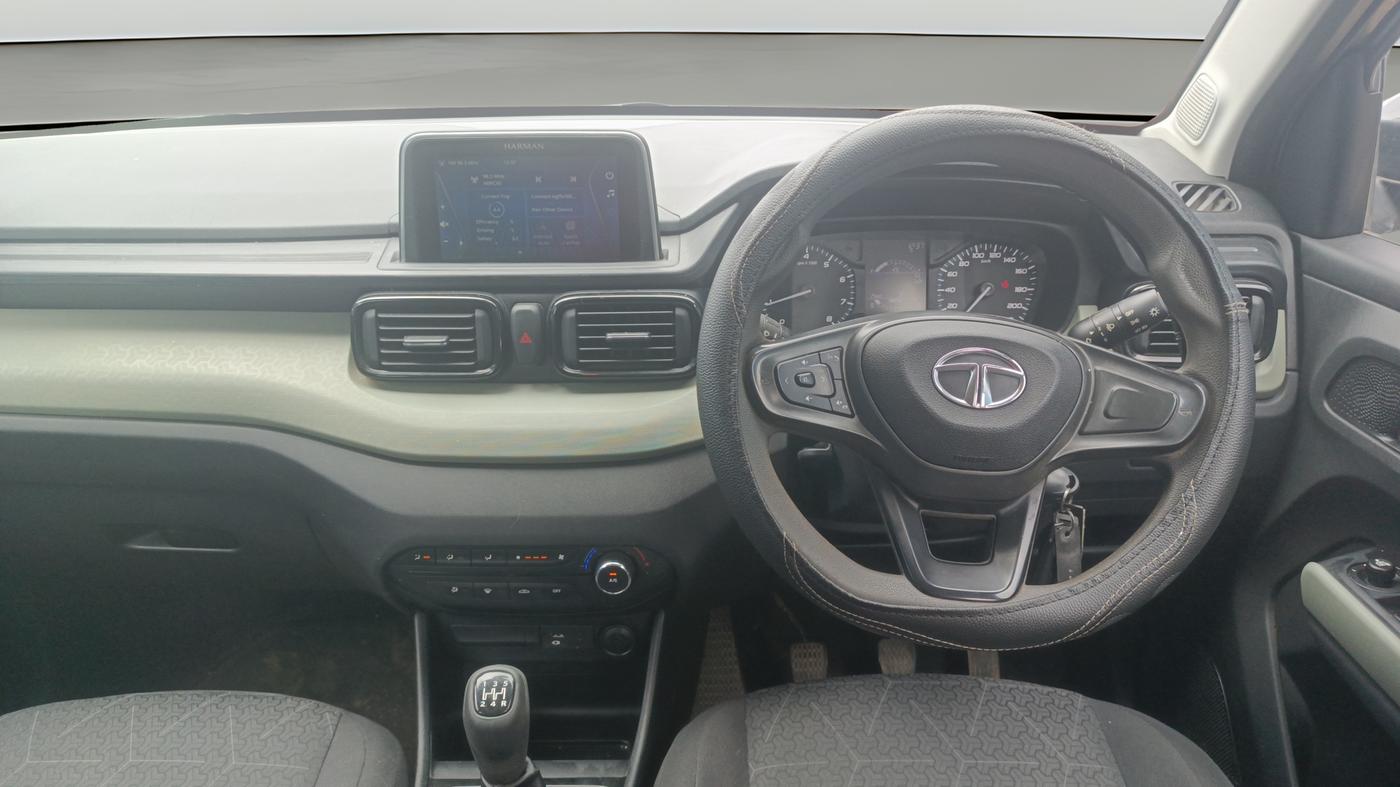 2023 Tata PUNCH ADVENTURE MT, Petrol, Manual, 36,943 km, Steering Wheel Close Up