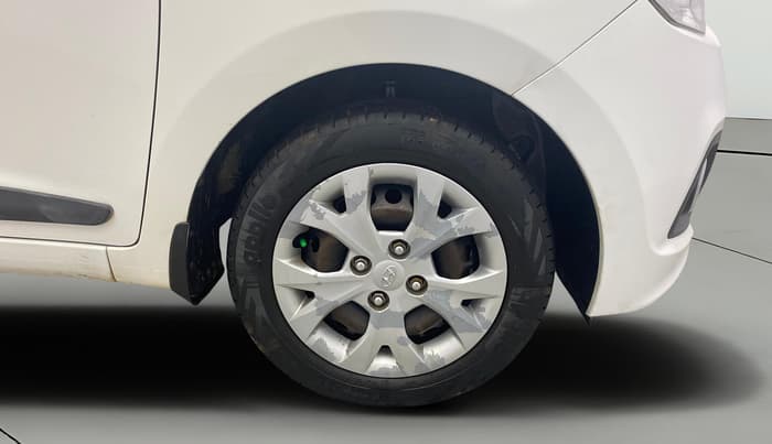 2016 Hyundai Grand i10 MAGNA 1.2 KAPPA VTVT, Petrol, Manual, 70,249 km, Right Front Wheel