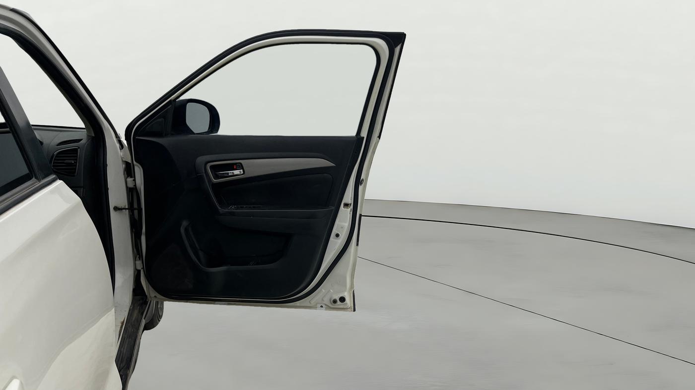 2020 Maruti Vitara Brezza ZDI, Diesel, Manual, 68,766 km, RHS Front Door