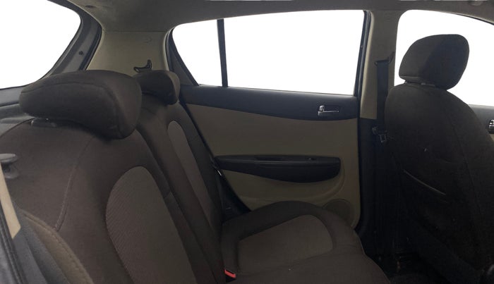 2013 Hyundai i20 ASTA 1.2, Petrol, Manual, 63,013 km, Right Side Rear Door Cabin