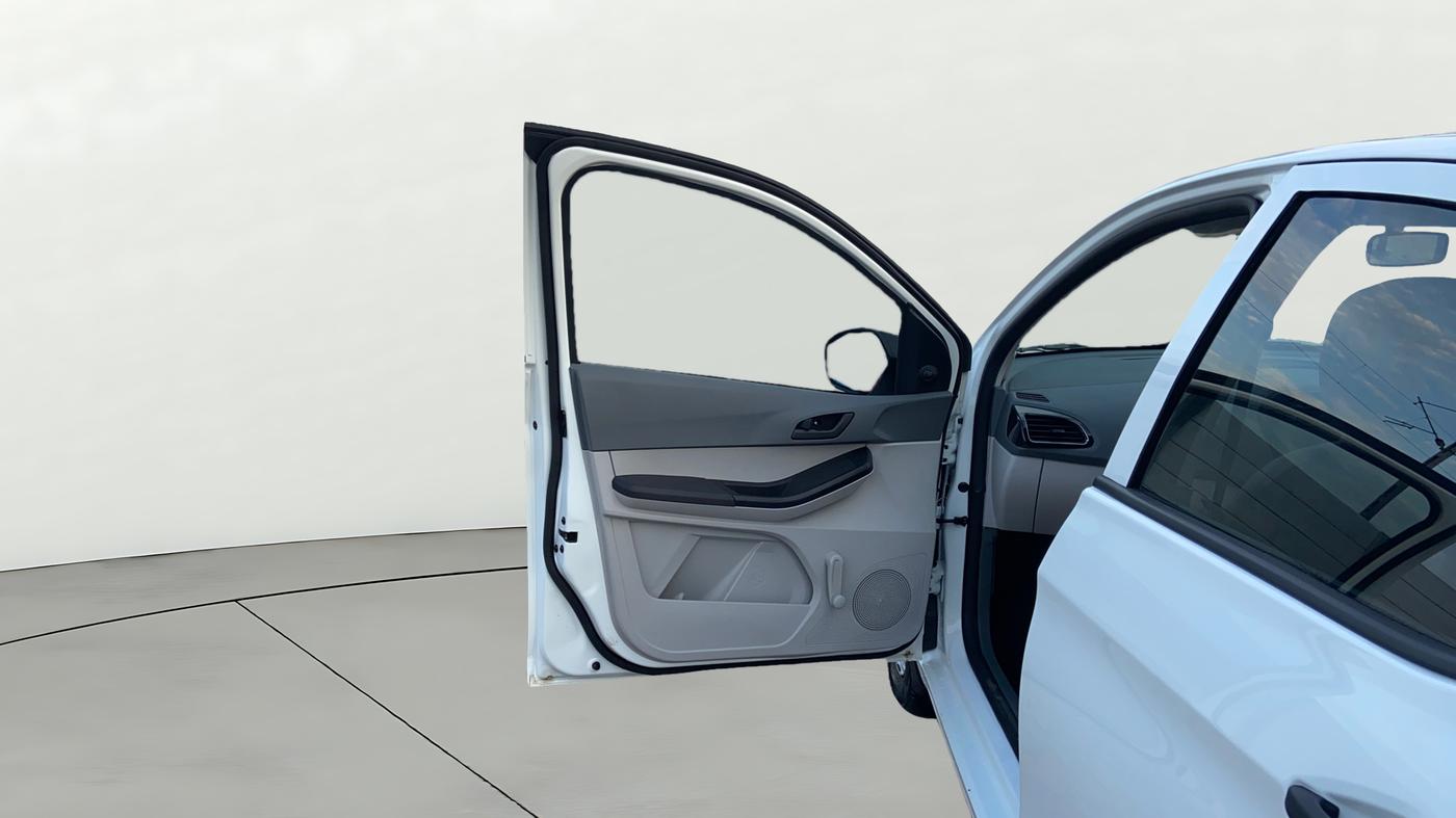2026 Tata Tiago XE PETROL, Petrol, Manual, 1,799 km, LHS Front Door