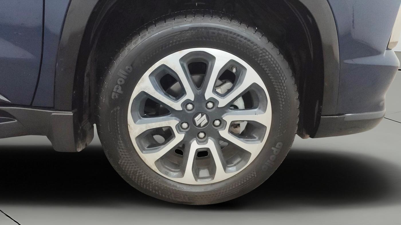 2023 Maruti Grand Vitara ALPHA PLUS HYBRID ECVT, Hybrid, Automatic, 12,595 km, Right Front Wheel