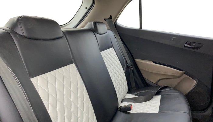 2015 Hyundai Grand i10 MAGNA 1.2 KAPPA VTVT, Petrol, Manual, 65,739 km, Right Side Rear Door Cabin