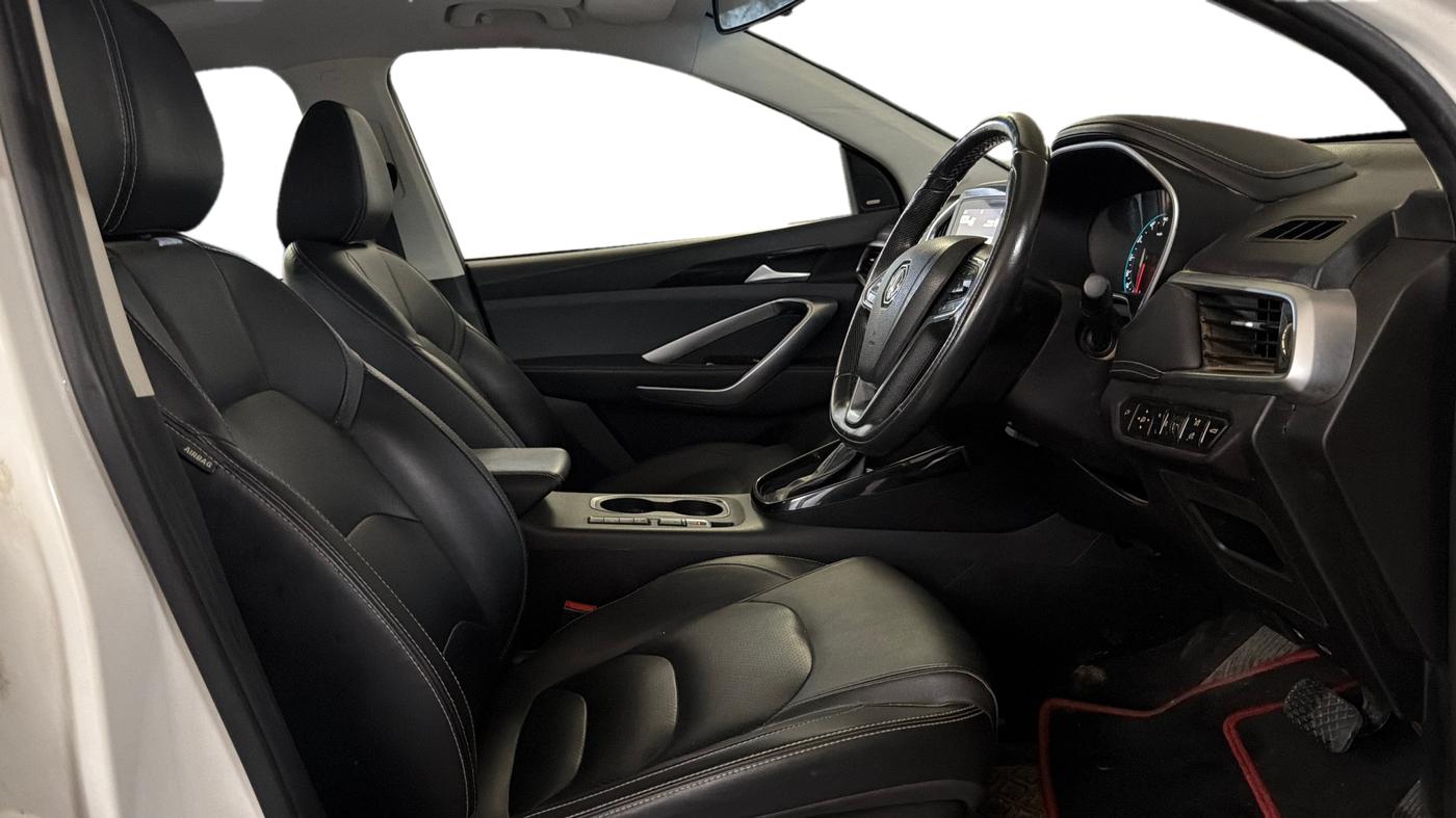 2020 MG HECTOR SHARP 1.5 DCT PETROL, Petrol, Automatic, 36,156 km, Right Side Front Door Cabin