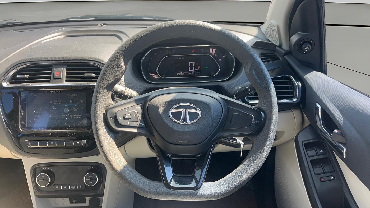2022 Tata Tiago XZ PLUS PETROL, Petrol, Manual, 30,928 km, Steering Wheel Close Up