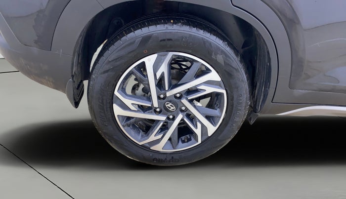 2024 Hyundai Creta SX TECH 1.5 PETROL iVT, Petrol, Automatic, 23,148 km, Right Rear Wheel