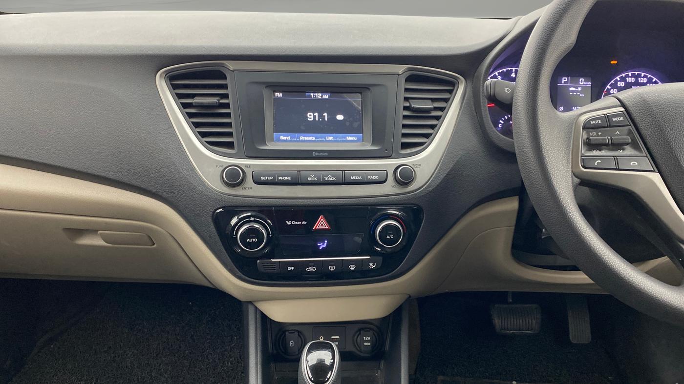 2017 Hyundai Verna 1.6 EX VTVT AT, Petrol, Automatic, 46,598 km, Air Conditioner