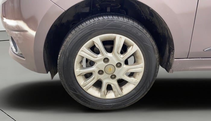 2018 Tata Tiago XZ PETROL, Petrol, Manual, 75,156 km, Left Front Wheel