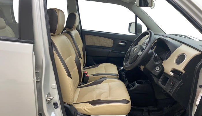 2018 Maruti Wagon R 1.0 VXI+ (O) MT, Petrol, Manual, 58,944 km, Right Side Front Door Cabin