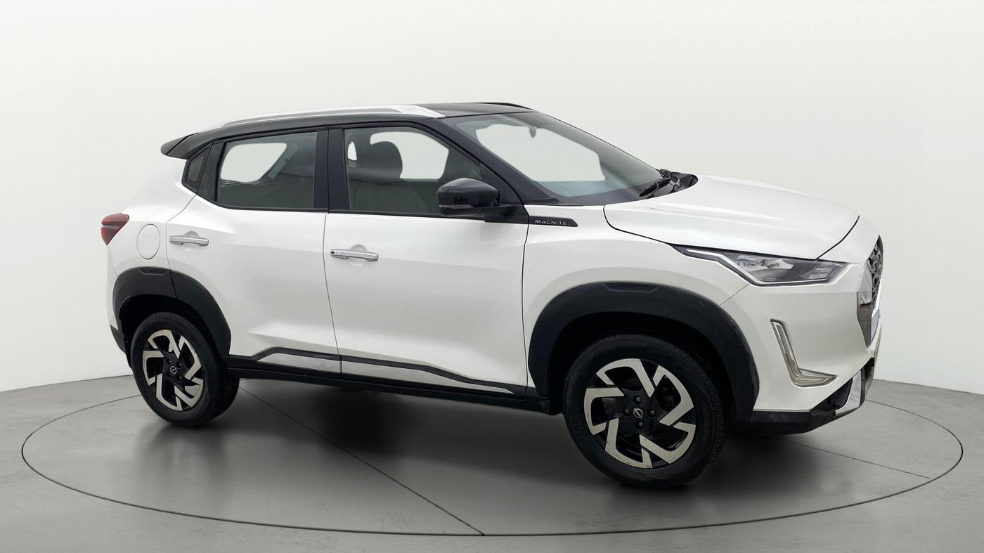 2022 Nissan MAGNITE XV DUAL TONE, Petrol, Manual, 32,825 km, Right Front Diagonal