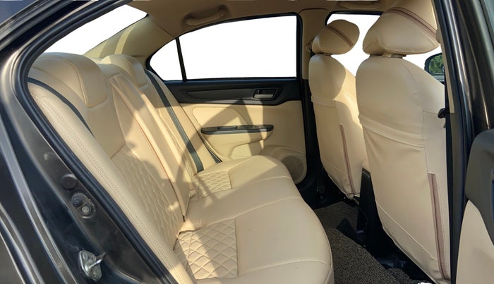 2019 Honda Amaze 1.2L I-VTEC S, CNG, Manual, 1,08,501 km, Right Side Rear Door Cabin