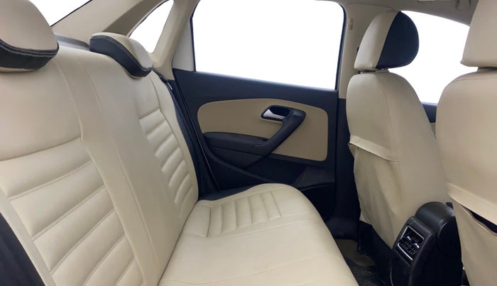 2016 Volkswagen Ameo HIGHLINE1.5L, Diesel, Manual, 69,246 km, Right Side Rear Door Cabin