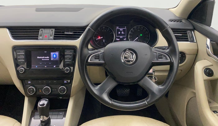 2015 Skoda Octavia ELEGANCE 1.8 TSI AT, Petrol, Automatic, 85,509 km, Steering Wheel Close Up