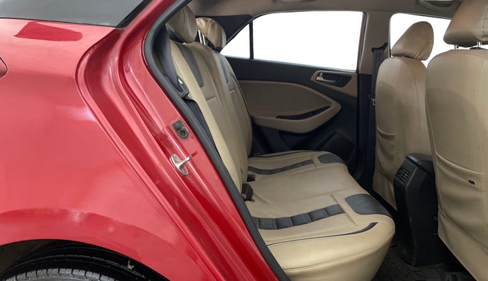 2015 Hyundai Elite i20 ASTA 1.2, CNG, Manual, 1,04,472 km, Right Side Rear Door Cabin