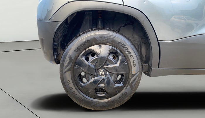 2022 Tata PUNCH ADVENTURE MT, Petrol, Manual, 33,223 km, Right Rear Wheel