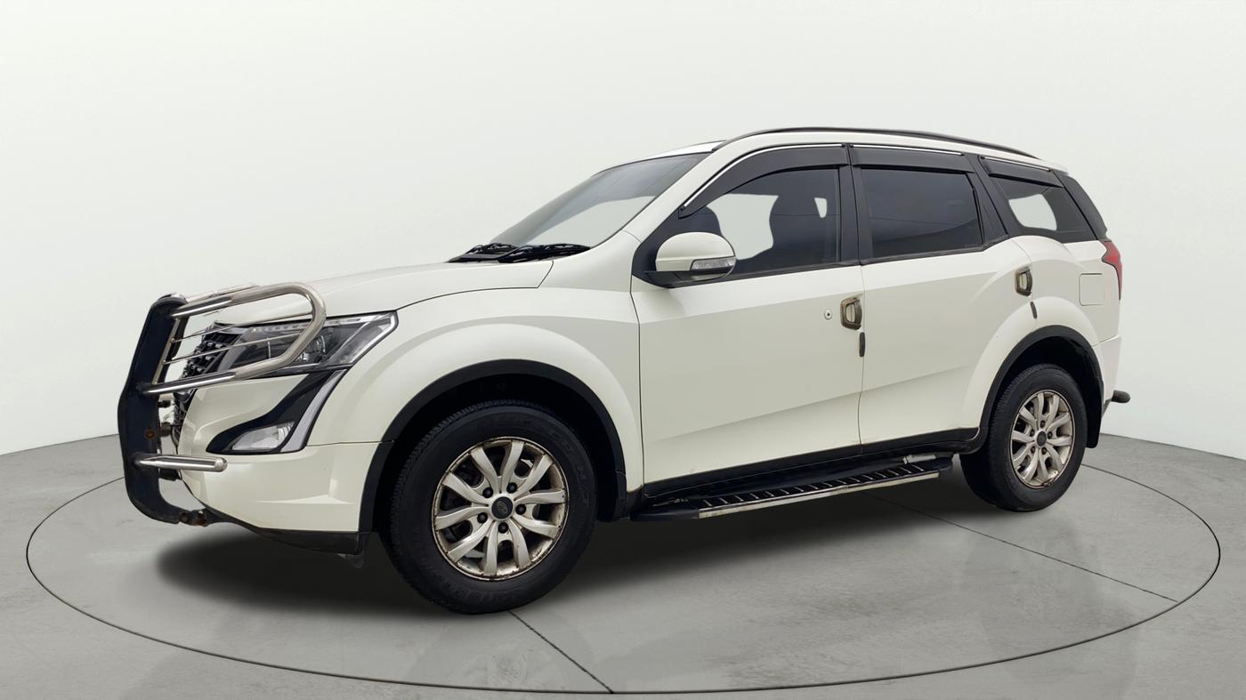 2019 Mahindra XUV500 W9, Diesel, Manual, 66,370 km, Left Front Diagonal