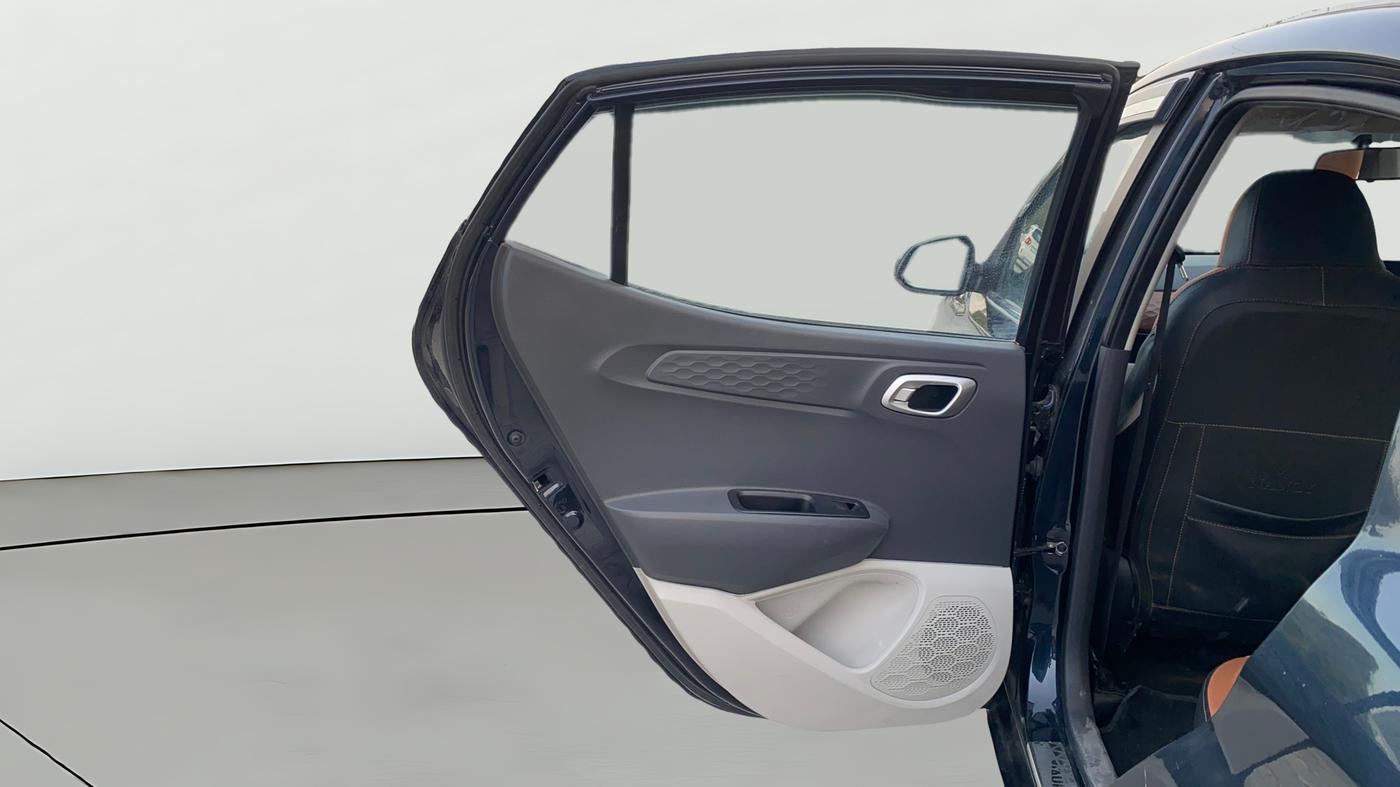 2024 Hyundai AURA SX 1.2 CNG, CNG, Manual, 36,615 km, LHS Rear Door