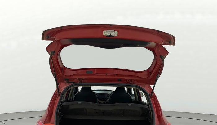 2017 Hyundai Grand i10 SPORTZ (O) AT 1.2 KAPPA VTVT, Petrol, Automatic, 69,552 km, Boot Door Open