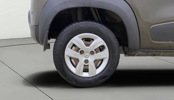 2016 Renault Kwid RXT 0.8, Petrol, Manual, 24,604 km, Right Rear Wheel