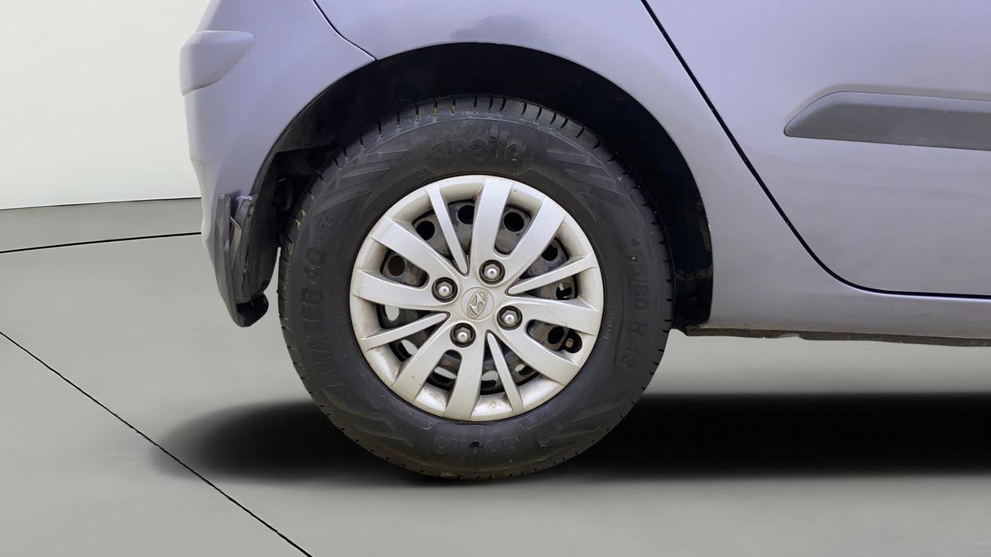 2014 Hyundai i10 SPORTZ 1.1, Petrol, Manual, 20,612 km, Right Rear Wheel