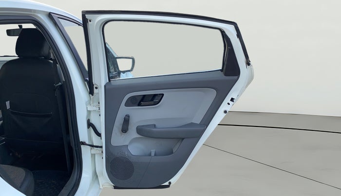 2020 Tata ALTROZ XE PETROL, Petrol, Manual, 48,742 km, RHS Rear Door