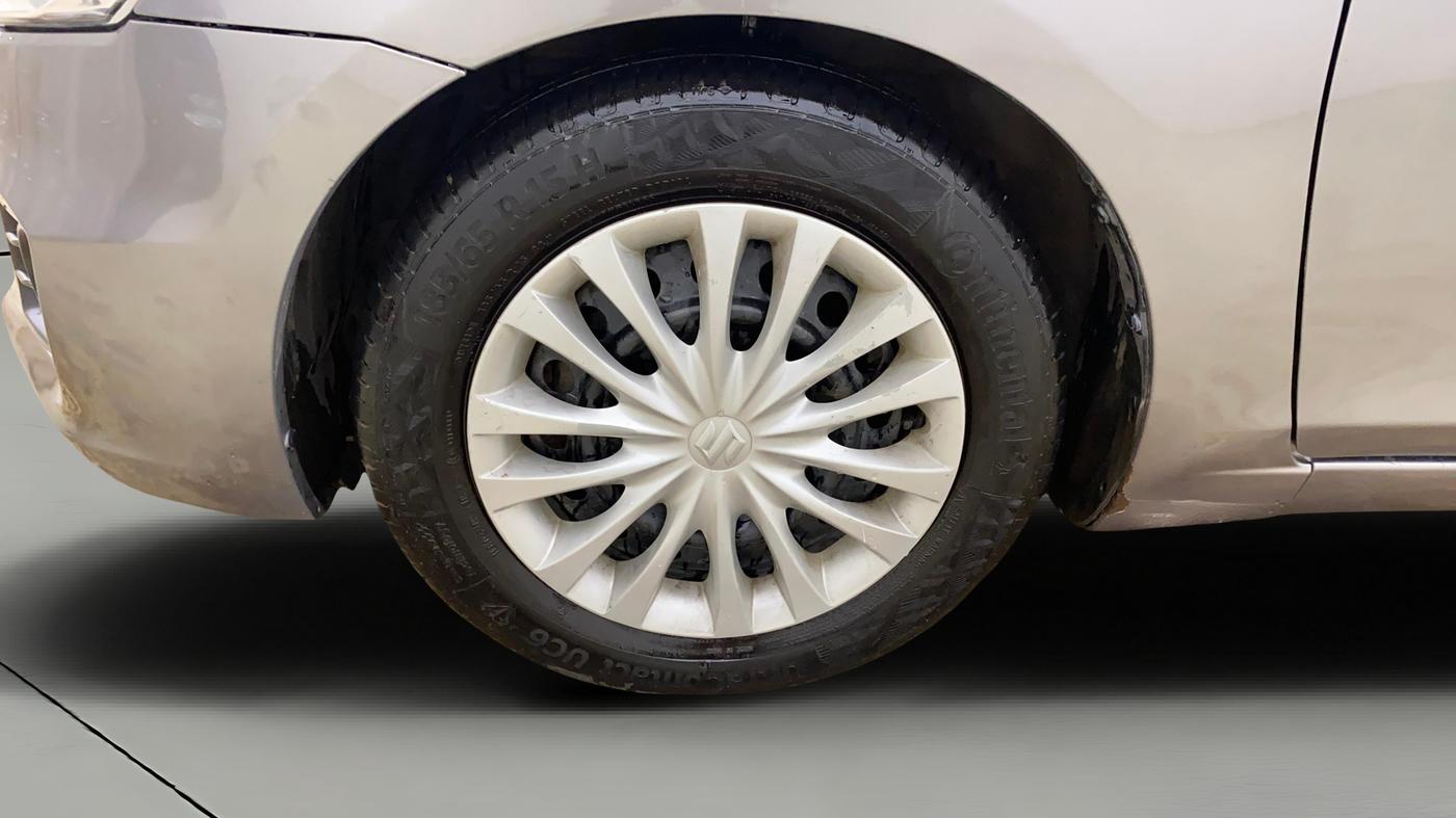 2018 Maruti Ciaz DELTA DIESEL 1.3, Diesel, Manual, 98,833 km, Left Front Wheel