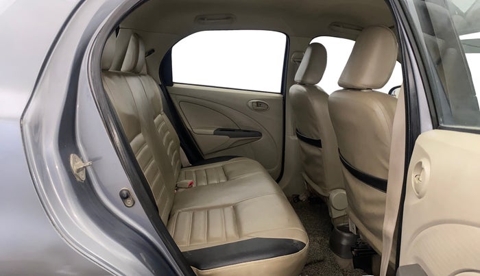 2014 Toyota Etios Liva G, Petrol, Manual, 69,429 km, Right Side Rear Door Cabin