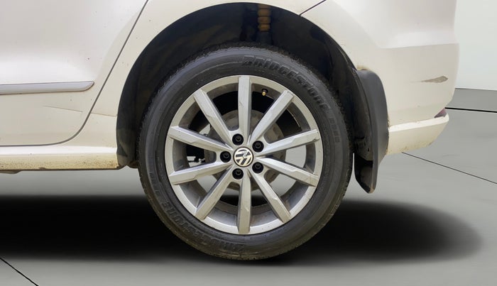 2019 Volkswagen Ameo HIGHLINE PLUS 1.5L AT 16 ALLOY, Diesel, Automatic, 99,697 km, Left Rear Wheel