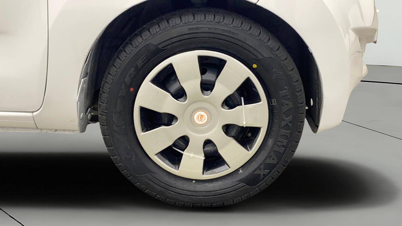 2018 Datsun Redi Go T (O), Petrol, Manual, 71,047 km, Right Front Wheel