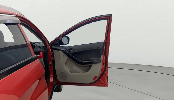 2019 Tata NEXON XM DIESEL, Diesel, Manual, 97,462 km, RHS Front Door