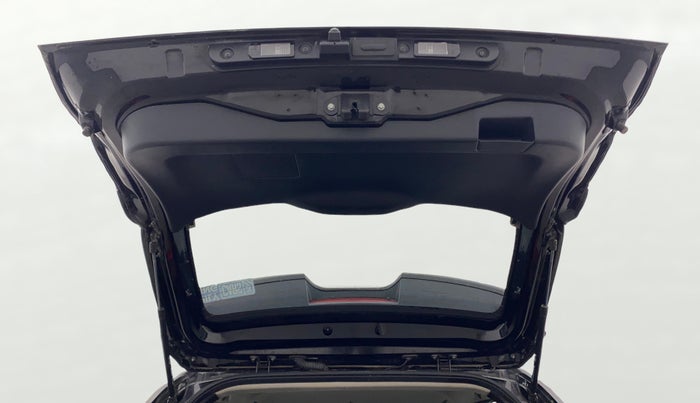 2023 Nissan MAGNITE XV MT, Petrol, Manual, 29,957 km, Boot Door Open